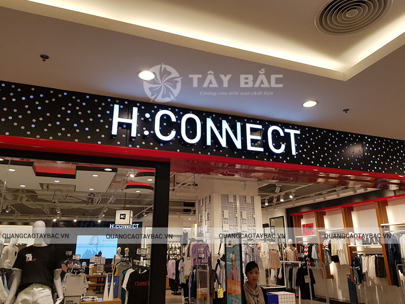 Biển quảng cáo shop thời trang H Connect