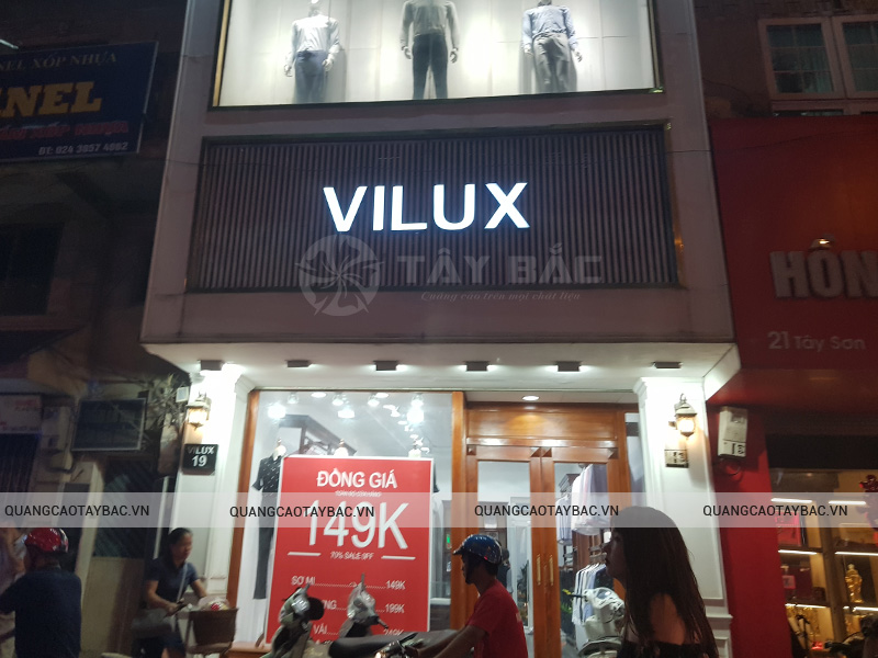 Biển quảng cáo thời trang ViLux
