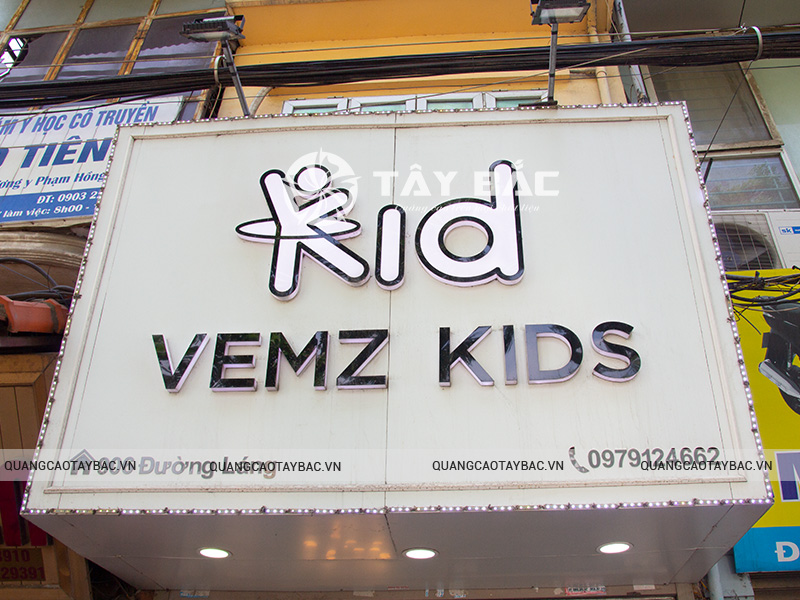Biển quảng cáo thời trang trẻ em Vemz Kids