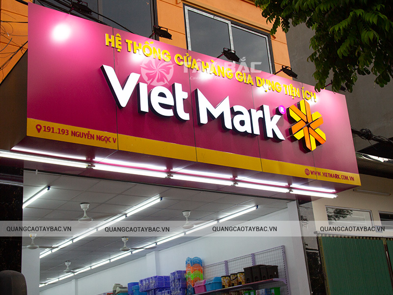 Biển quảng cáo siêu thị Việt Mart