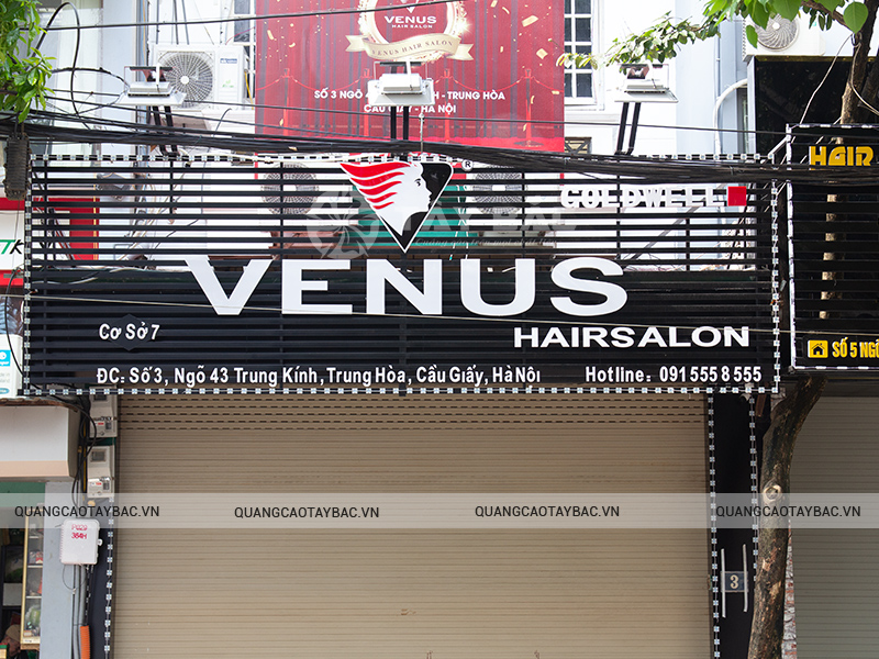Biển quảng cáo tóc Venus