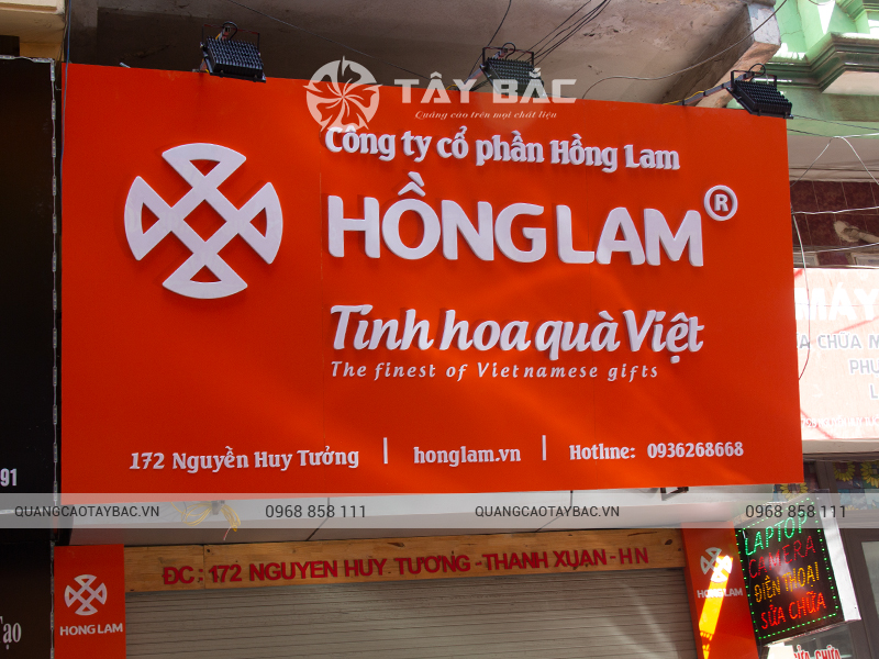 Biển quảng cáo quà Việt Hồng Lam