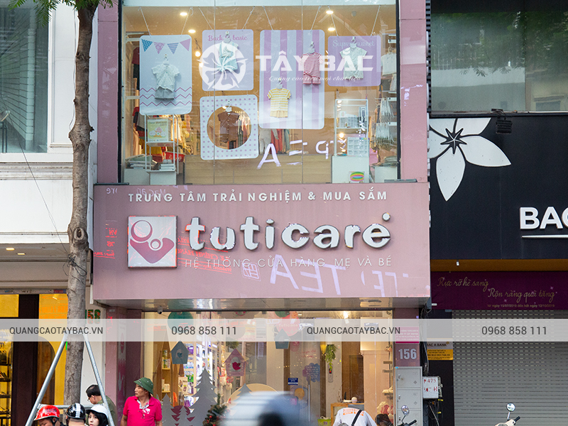 biển hiệu đep và nổi bật cửa hàng Tuticare