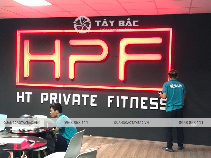 Biển quảng cáo phòng Gym HPF