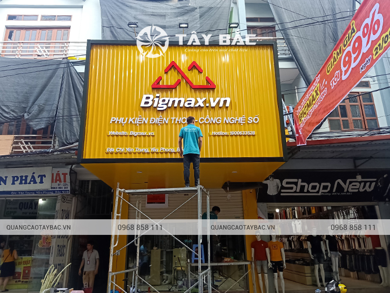 Biển quảng cáo phụ kiện điện thoại BIGMAX Bắc Ninh