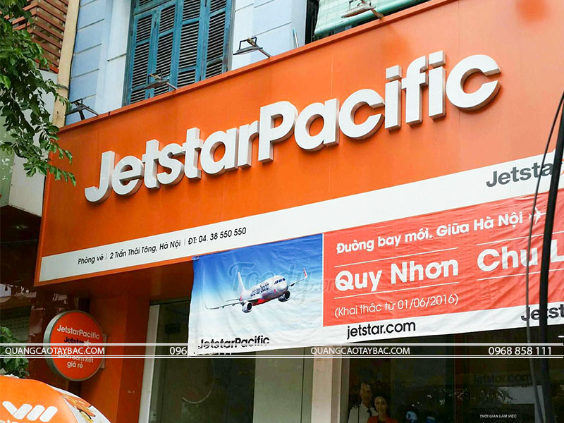 Biển quảng cáo đại lý vé máy bay Jettar